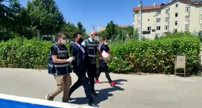 Evlenme vaadiyle kendisini kandırdığını ileri sürdüğü kadını öldüren zanlı tutuklandı