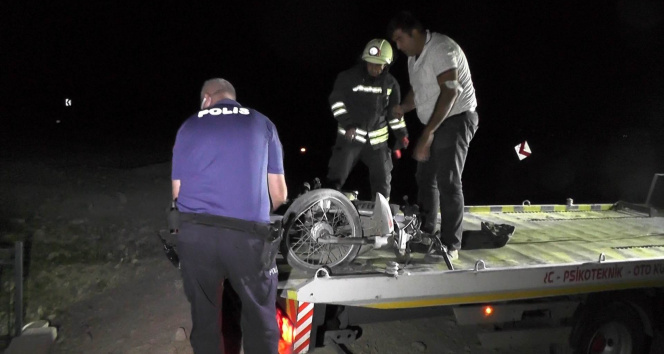 Motosikletiyle su kanalına yuvarlanan 15 yaşındaki genç hayatını kaybetti