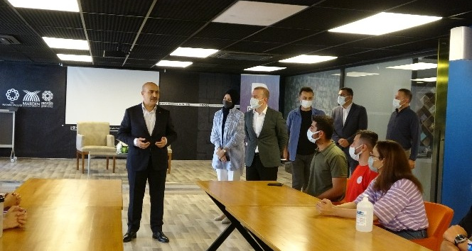 Türkiye Belediyeler Birliği Kongresi’ne ve Ankara Buluşması’na gidecek olan 60 öğrenci Mardin’den uğurlandı