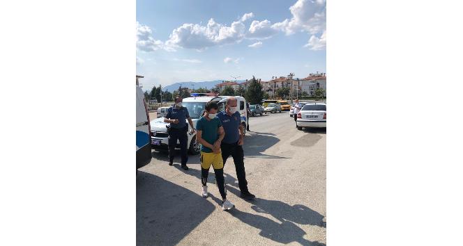 Burdur’da sağlık çalışanlarını darp eden 3 kişiden 1’i tutuklandı