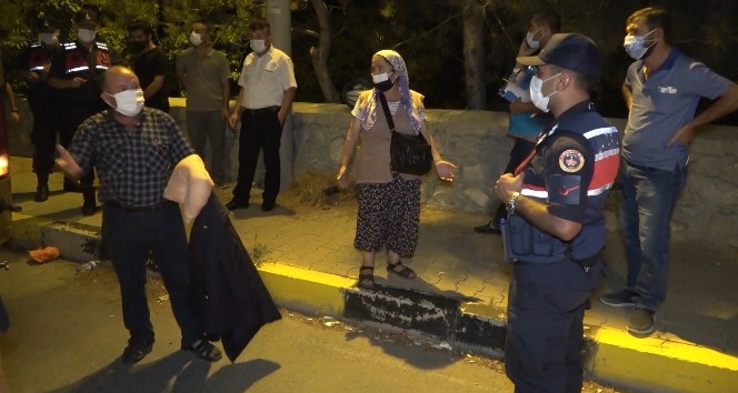 Otobüste yakalanan riskli gruptaki yaşlı çift: "Ne olursunuz bizi bırakın, öteberim kokar"