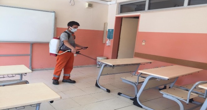 Okul sezonu öncesi temizlik ve dezenfekte çalışması