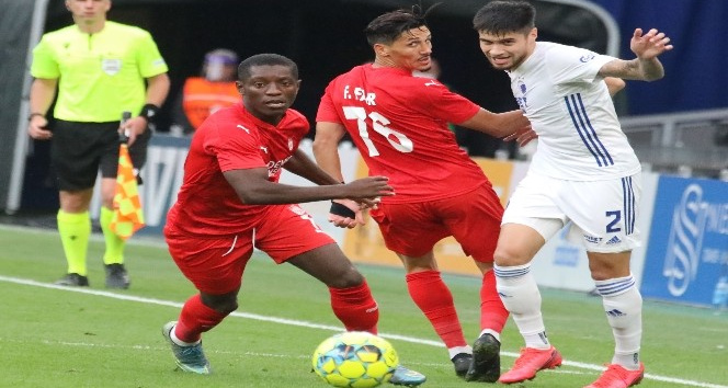 UEFA Avrupa Konferans Ligi: Kopenhag: 2 - Sivasspor: 0 (İlk yarı)