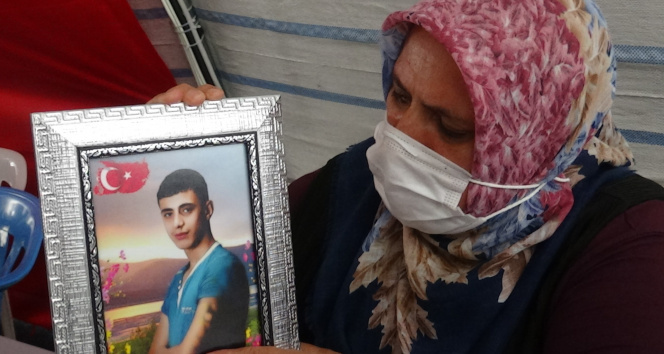 Evlat nöbetindeki Güzide Demir: Oğlum kaçmak isterken PKKlılar onu yakalayıp yaktı
