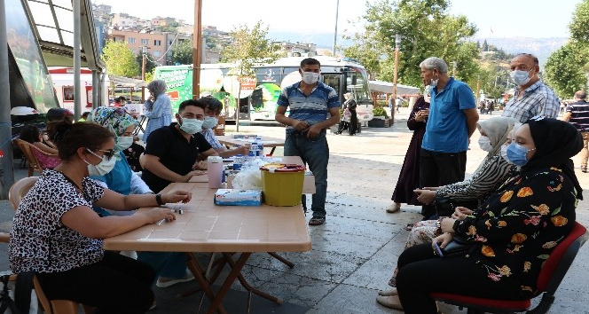 PCR testi zorunlu olunca aşıya rağbet arttı