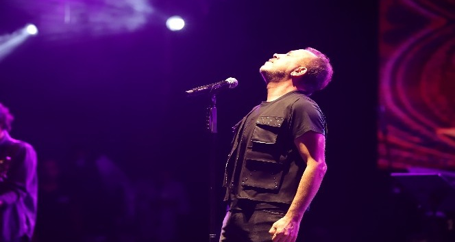 Bursa’da Haluk Levent coşkusu