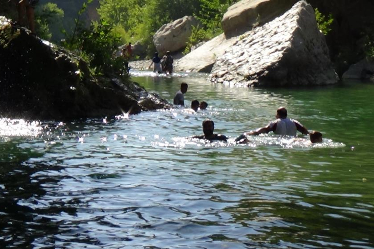 Batman&#039;da teröristlerin viran ettiği köylere yeniden huzur geldi