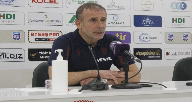 Abdullah Avcı: “Trabzonspor bu sene zirve yarışı verecektir”