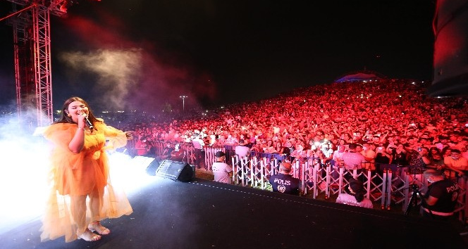 Kocaeli Tuğçe Kandemir ile coştu