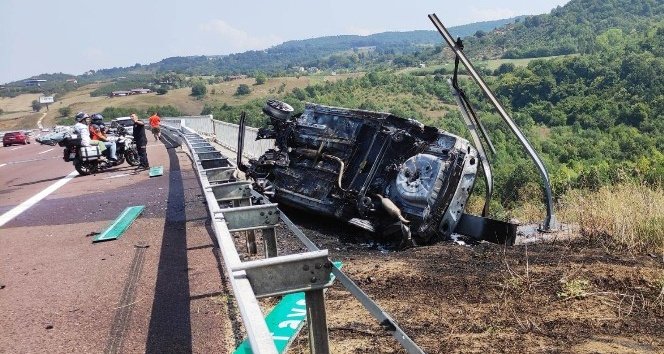 İstanbul-İzmir otoyolunda kaza: 1 yaralı