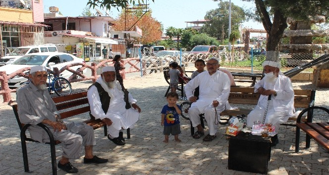 Hatay’da yaşayan Özbek Türkleri Afganistan’da huzur istiyor