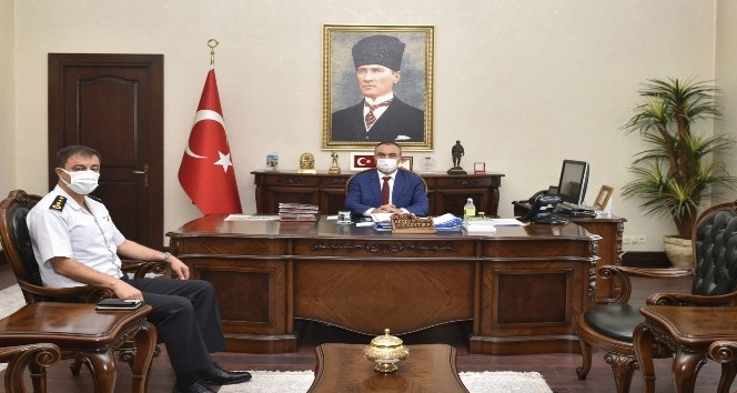 Albay Akşit görevine başladı