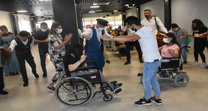 Engelli Bireyler İçin Müzik Şöleni