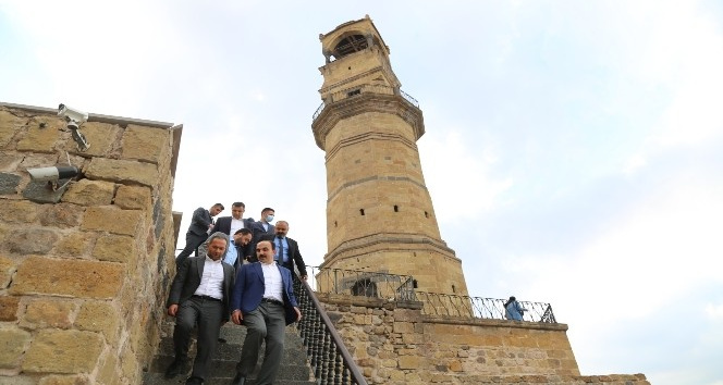 Niğde Başkan Özdemir Konya Büyükşehir Belediye Başkanı Altay’ı ağırladı