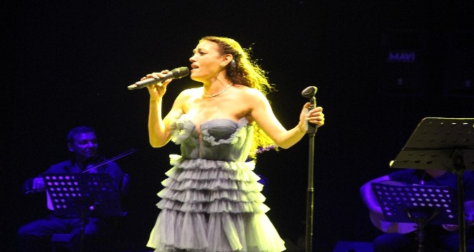 Bodrum Kale’de Rana rüzgarı esti