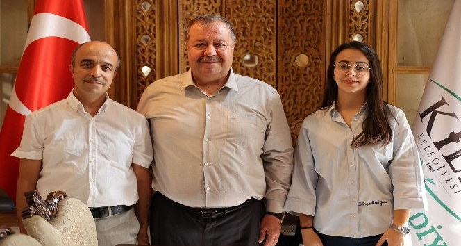 YKS’de Türkiye derecesi yapan  Yapıcıoğlu’na Ramazan’dan hediye