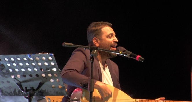 Türkücü İsmail Altunsaray, Kayserililerin kulağının pasını sildi