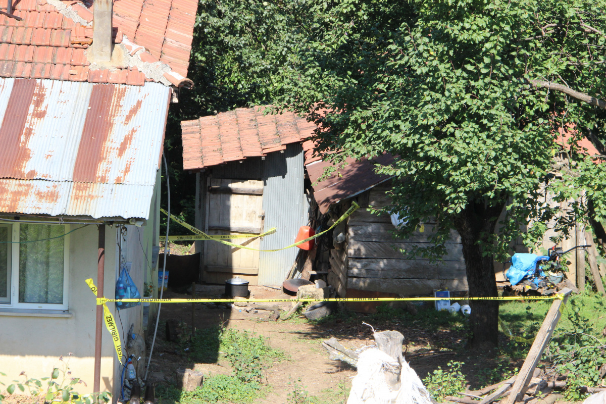 Düzce’ye fındık toplamaya gelen ailede kavga: 2 ölü, 2'si ağır 4 yaralı