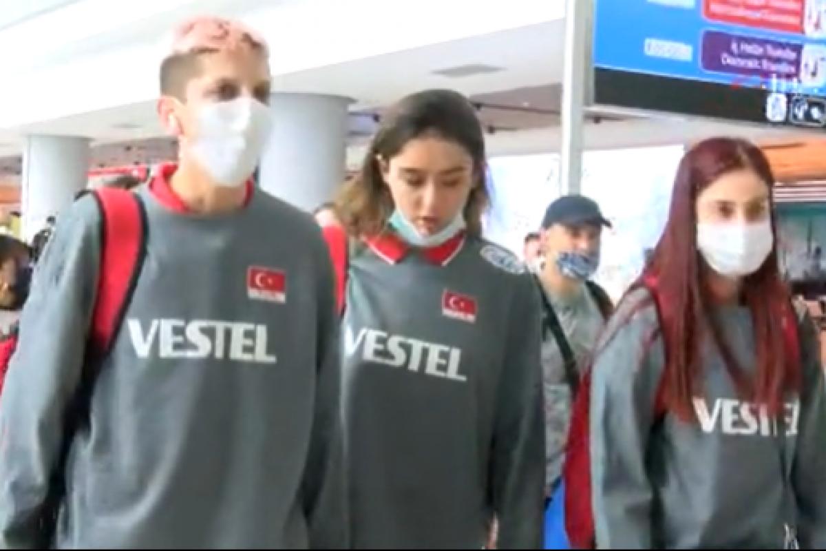 A Milli Kadın Voleybol Takımı yurda döndü