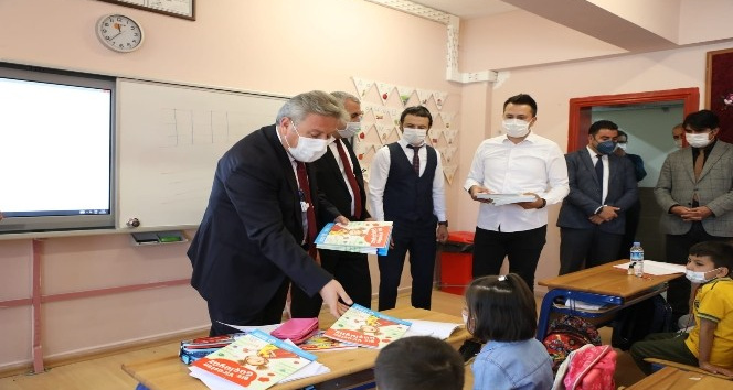 Başkan Palancıoğlu, öğrencilerin heyecanına ortak oldu