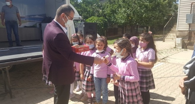 Tatvan’da eğitim-öğretim yılı törenle başladı