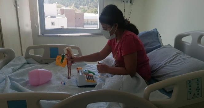 Aşı olmayan aile hastanelik oldu