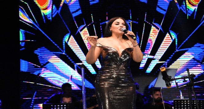 Gönen’de Zara rüzgarı