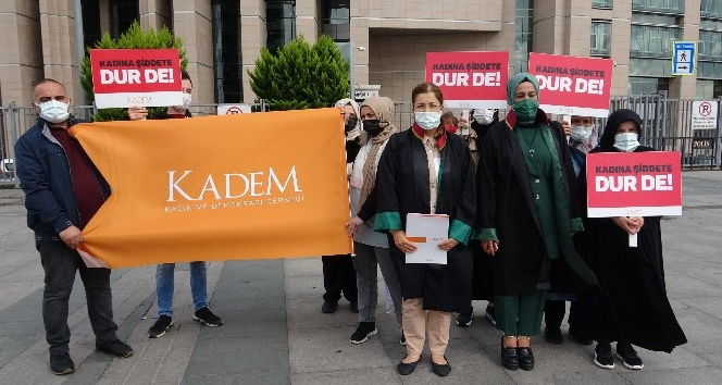 KADEM’den Edremit’teki kurtuluş günü törenindeki gösteri hakkında suç duyurusu