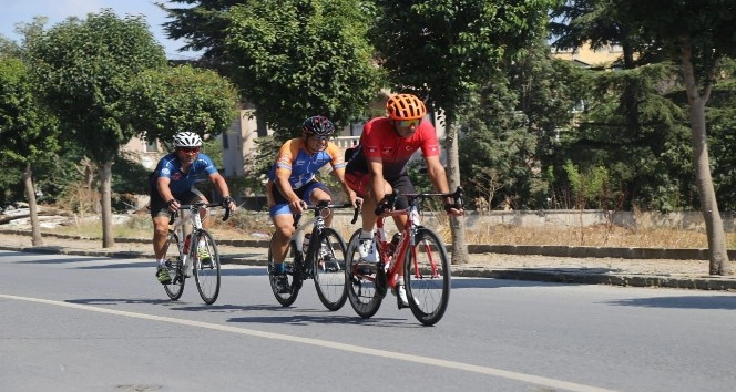 3. Uluslararası Ali Hüryılmaz Yol Bisiklet Yarışı, Büyükçekmece’de gerçekleşti