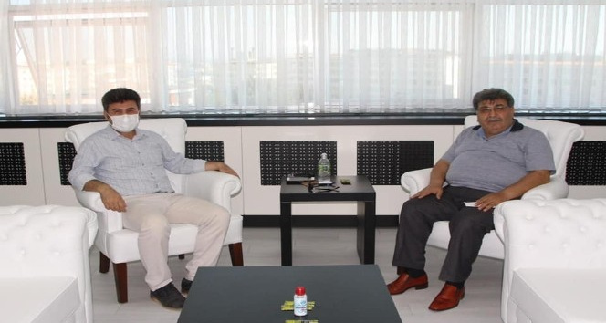 Eski Milletvekili Kaya, Rektör Karacoşkun’la bir araya geldi