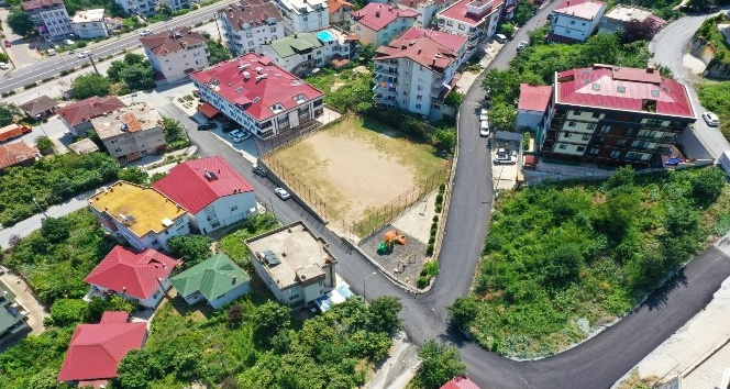 Altınordu’da alt ve üstyapı çalışmaları sürüyor