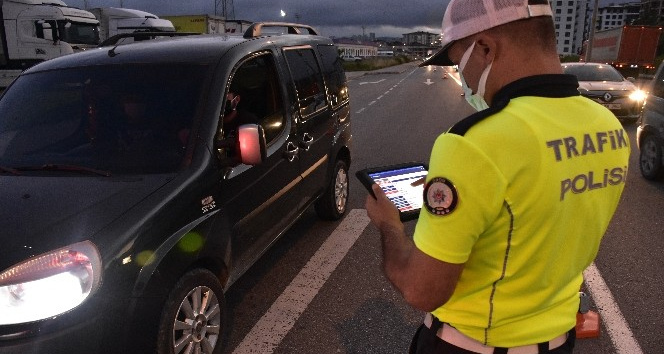 Ordu’da kask takmayan motosiklet sürücülerine ceza yağdı