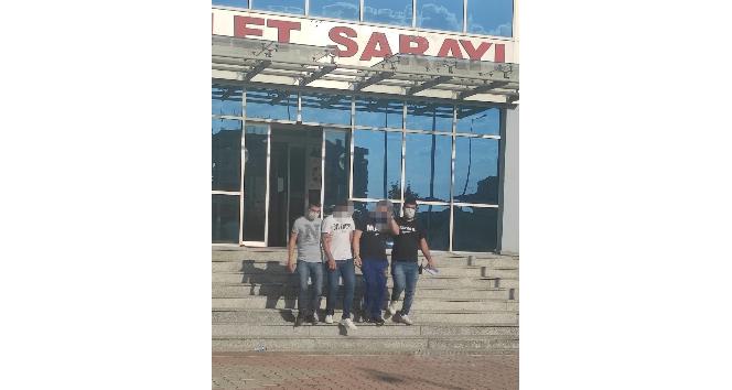 Kiralık araçla gelerek kurşun yağdıran 2 kişi tutuklandı