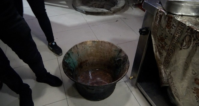 (Özel) Büryan etinin yağından yapılan avşor çorbası kahvaltının vazgeçilmezi