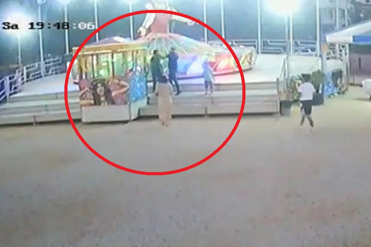 Lunaparkta balerine binme kavgası kamerada