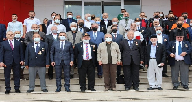 Gazilik Unvanının 100’üncü yılında gaziler bir araya geldi