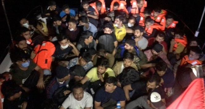 Çanakkale açılarında 58 düzensiz göçmen yakalandı
