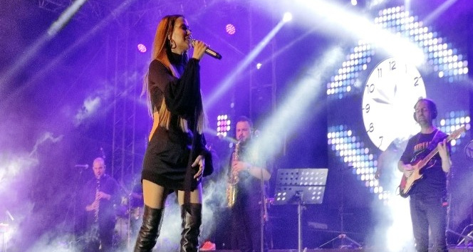 Bandırma’da Derya Uluğ coşkusu