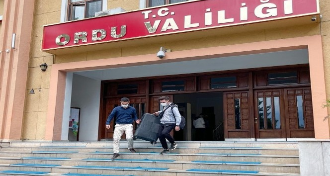Kalacak yeri olmayan öğrenciler, Vali Sonel’in girişimleriyle kiralanan otellerde misafir edilecek