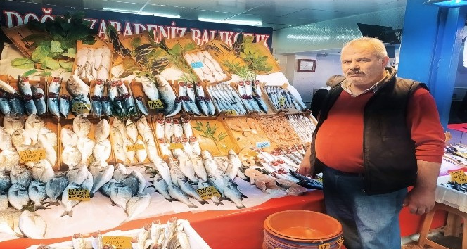 Eskişehir’de tezgâhlar balıkla doldu, fiyatlar düştü