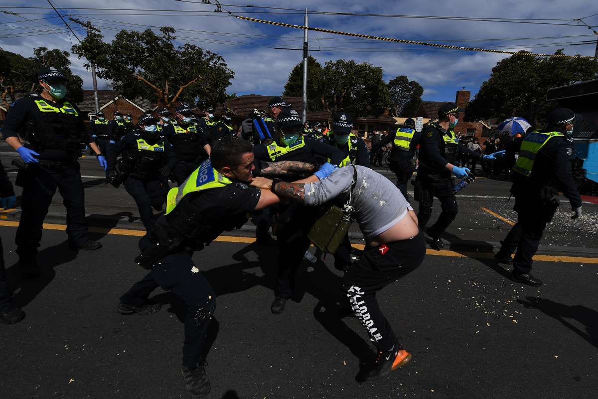 Avustralya&#039;da karantina karşıtı gösterilerde arbede: 267 gözaltı
