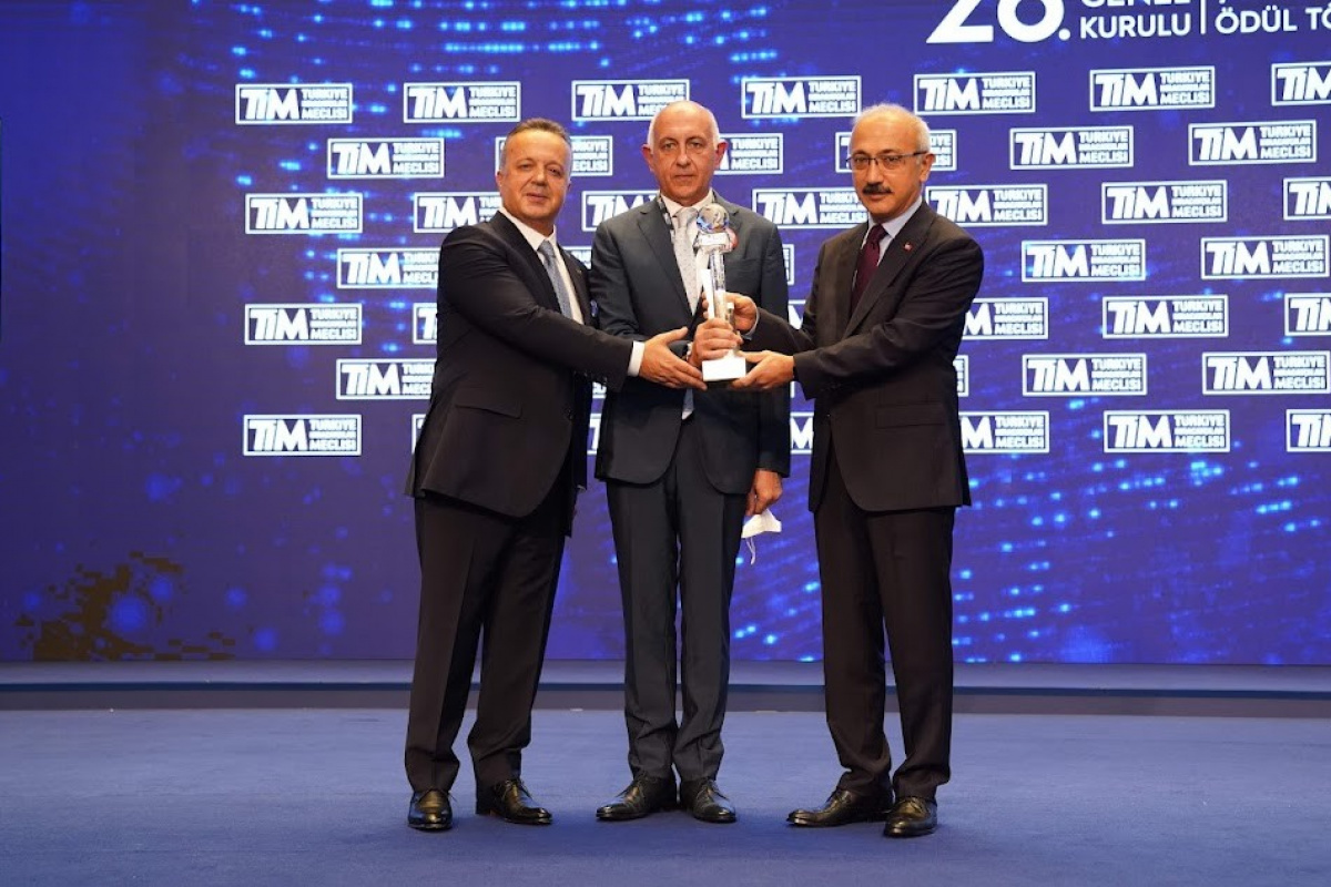 TİM'den Kibar Holding'e ihracat ödülü