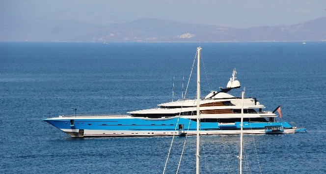 Rus milyarder 400 milyon dolarlık yatıyla 3 aydır Bodrum’da tatil yapıyor