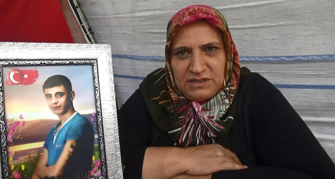 Evlat nöbetindeki aileler, çocuklarını PKKdan almakta kararlı