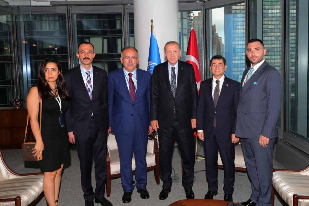 Cumhurbaşkanı Erdoğan, MHP Genel Başkan yardımcılarını kabul etti