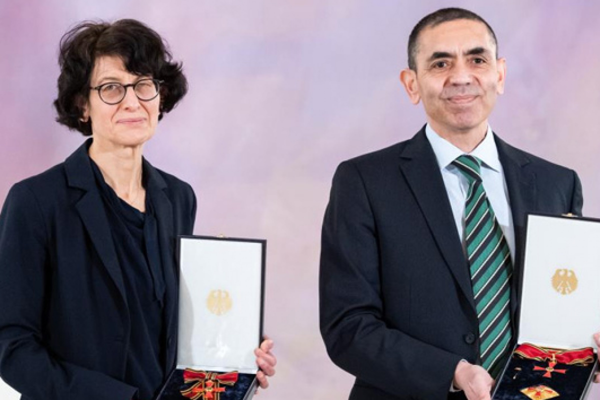 Uğur Şahin ve Özlem Türeci Almanya&#039;nın en prestijli bilim ödülüne layık görüldü