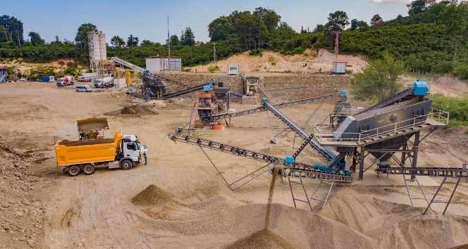Ünye’deki beton konkasör şantiyesi üretime başladı