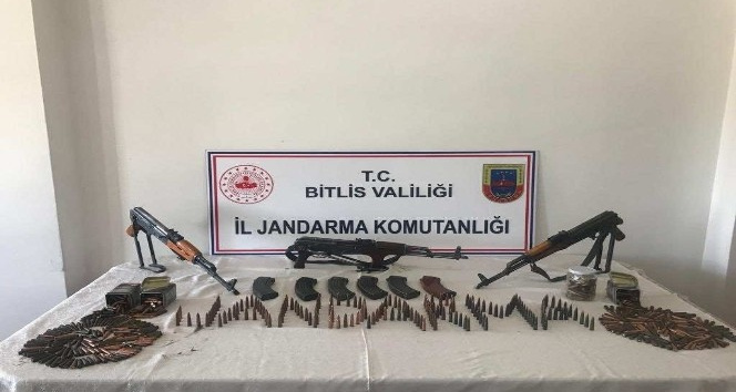 Bitlis’te çok sayıda mühimmat ele geçirildi