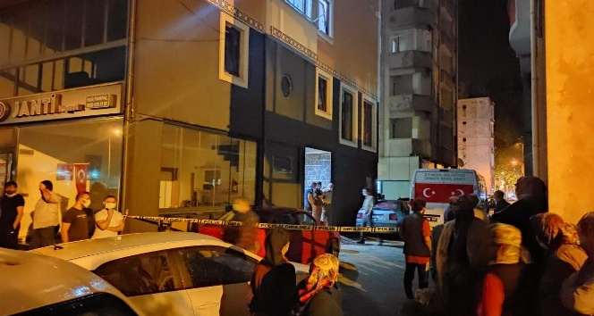 Önce eşini, sonra kendisini silahla vurarak intihar etti