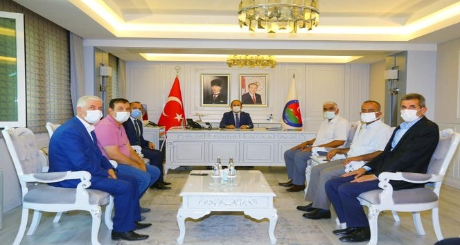 Cizreli mahalle muhtarları Vali Pehlivan ile görüştü